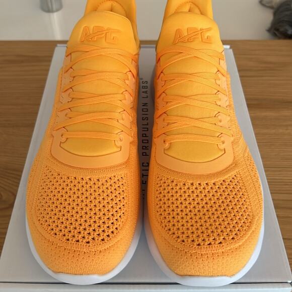 NIB $250 APL Men's techloom tracer 10.5 mango / white - Picture 1 of 9